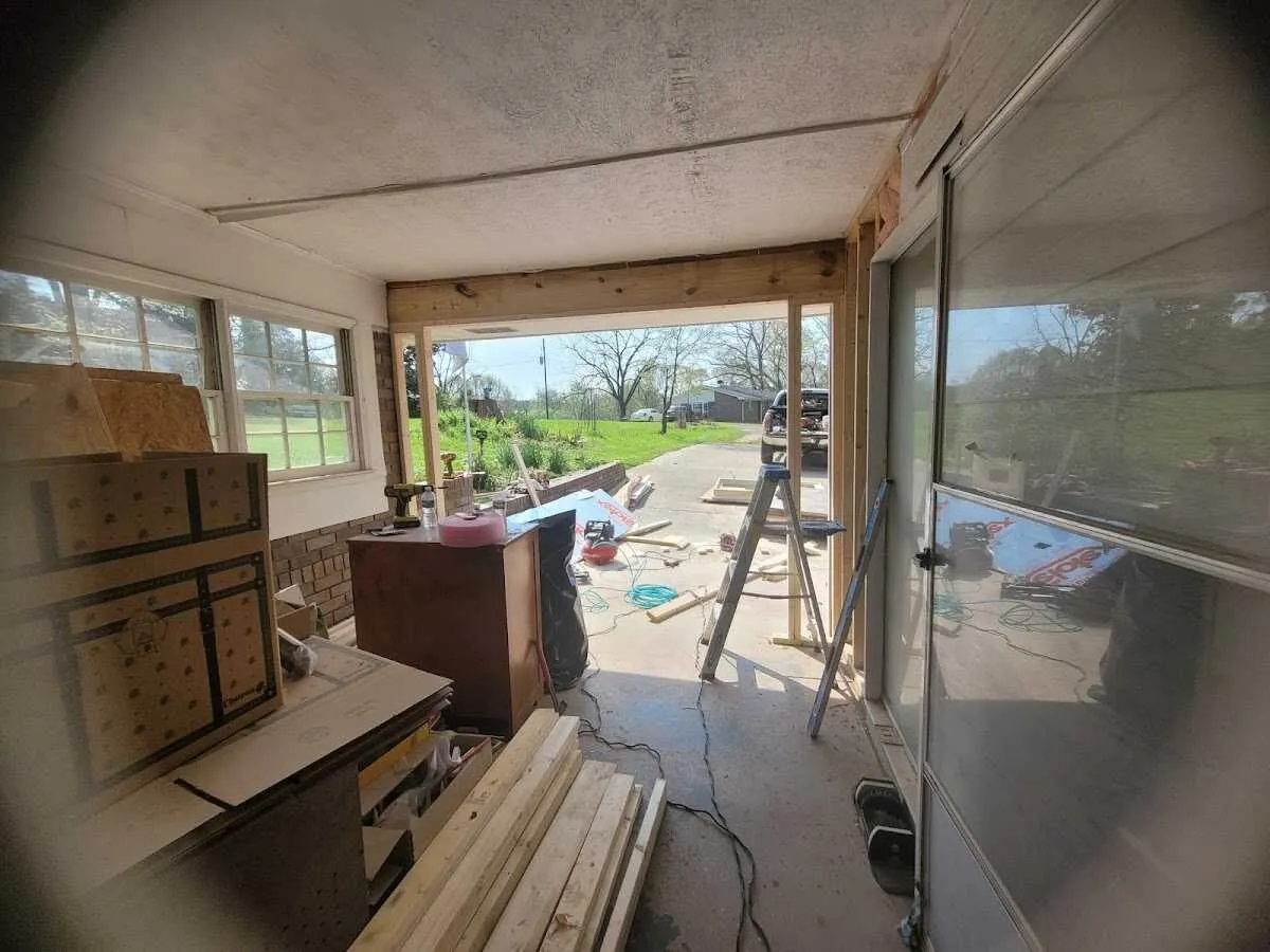 Air movers and dehumidifier for Drying & Dehumidification in Poulsbo